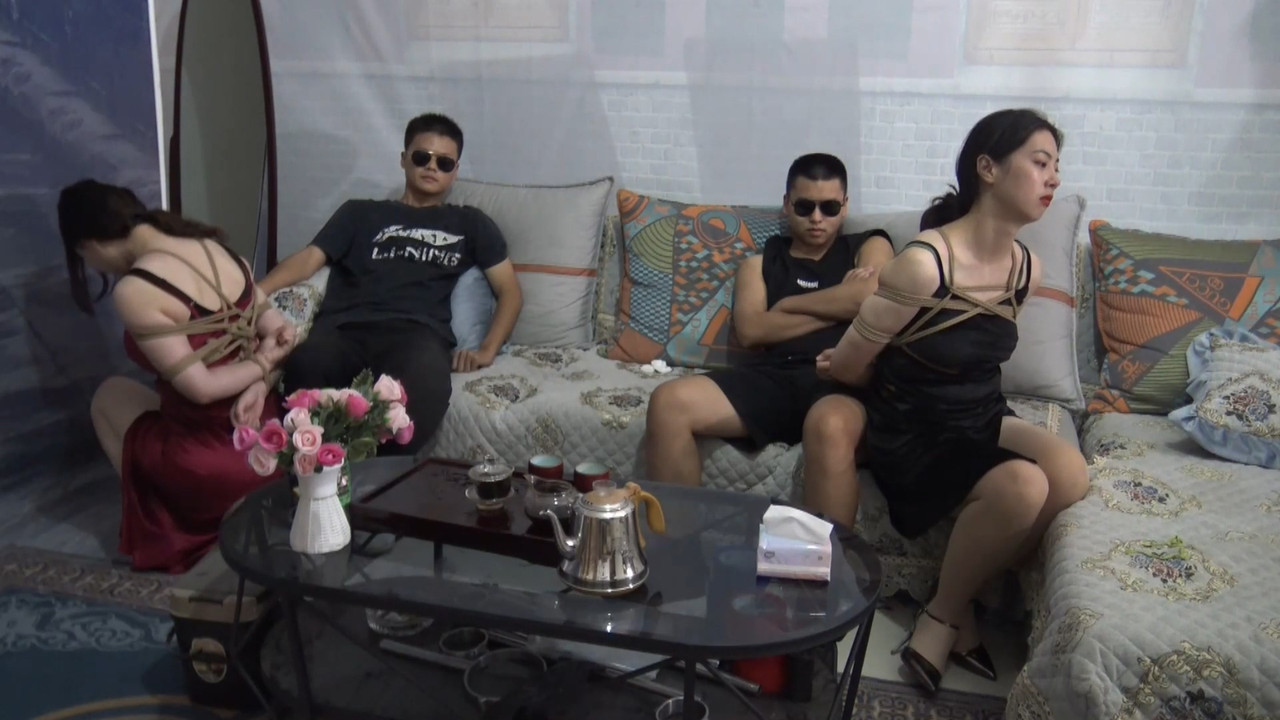 胜景影视 两女M捆绑着倒茶伺候.mp4_20220831_091943.925