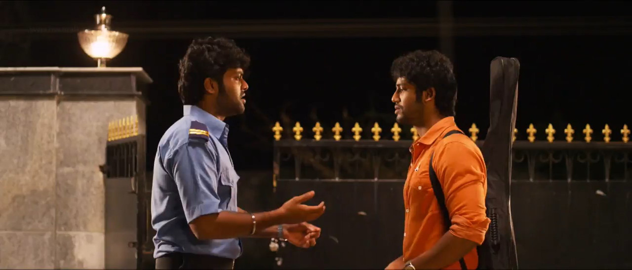 Adhagappattathu Magajanangalay 2017 WebRip [Tamil] 480p, 720p ESub Screenshot