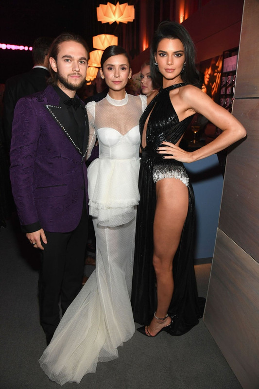 Kendall-Jenner-Sexy-Upskirt-Stars-com-26