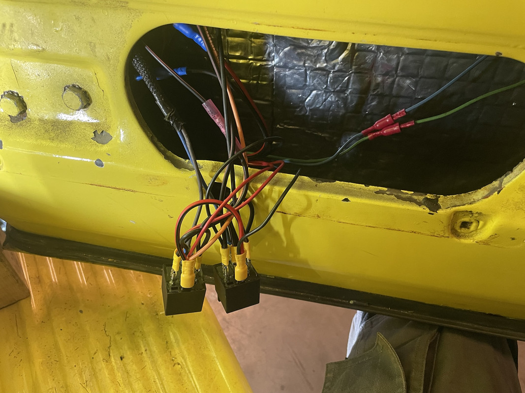 8A51A960-C954-47E9-BC13-AAFDC8FFB161