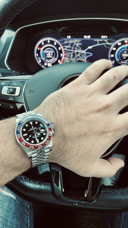 6AE32C13-2DF0-4972-8D14-CC3CD02AAADE