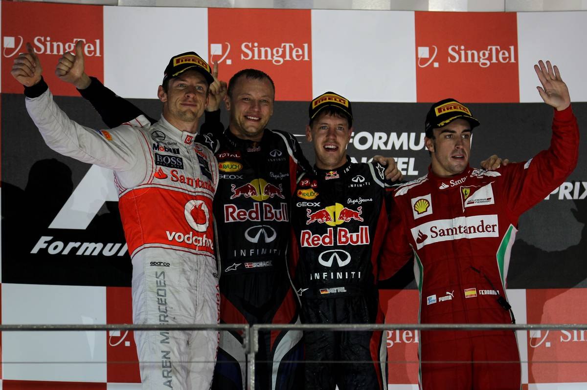 2012 син подиум