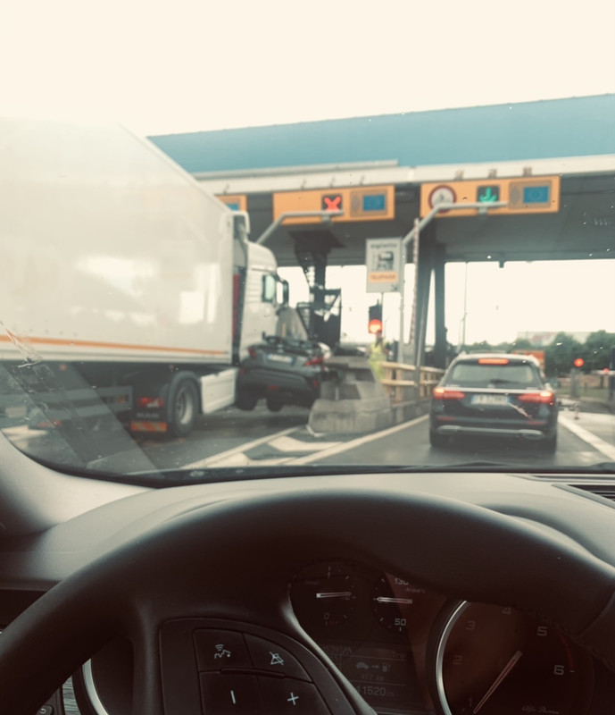 C72E7C24-4D64-4E4D-9842-760DF5EDE4D6