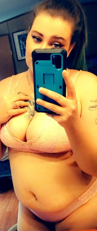 Emberz / Ember_cummings