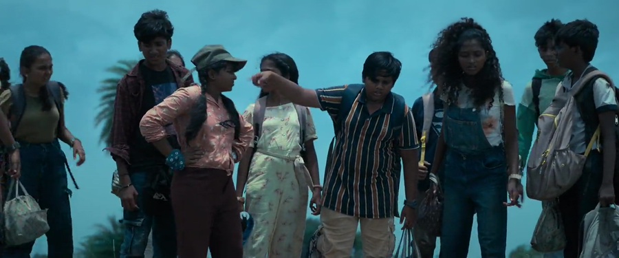 Teenz 2024 WebRip [Tamil + Telugu] 480p, 720p ESub Screenshot
