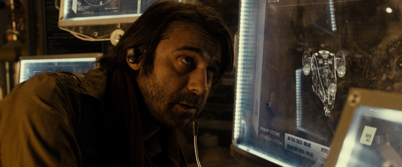 Riddick (2013) DC.mkv_snapshot_00.44.53_[2018.03.31_08.07.07]