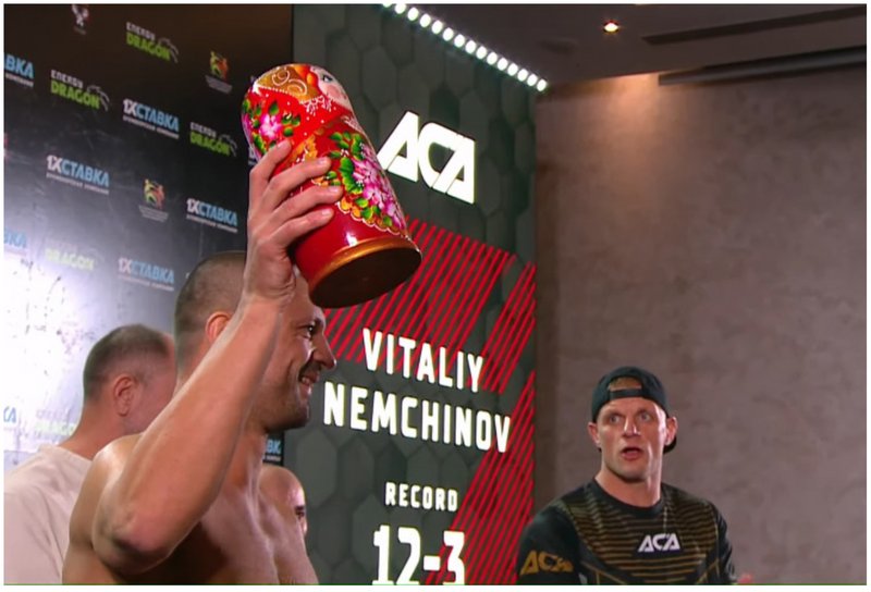 Никола Дипчиков получи подарък от Немчинов преди ACA 144