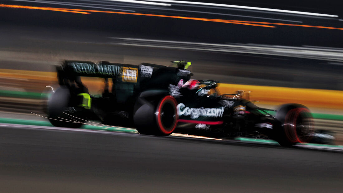 Sebastian-Vettel-Aston-Martin-GP-Katar-2021-Rennen-169Gallery-60bb8bb0-1852502