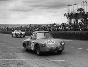 24 HEURES DU MANS YEAR BY YEAR PART ONE 1923-1969 - Page 32 53lm56-Renault4cv-P166-R-JEVernet-JPairard-3
