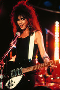 susanna-hoffs-b16