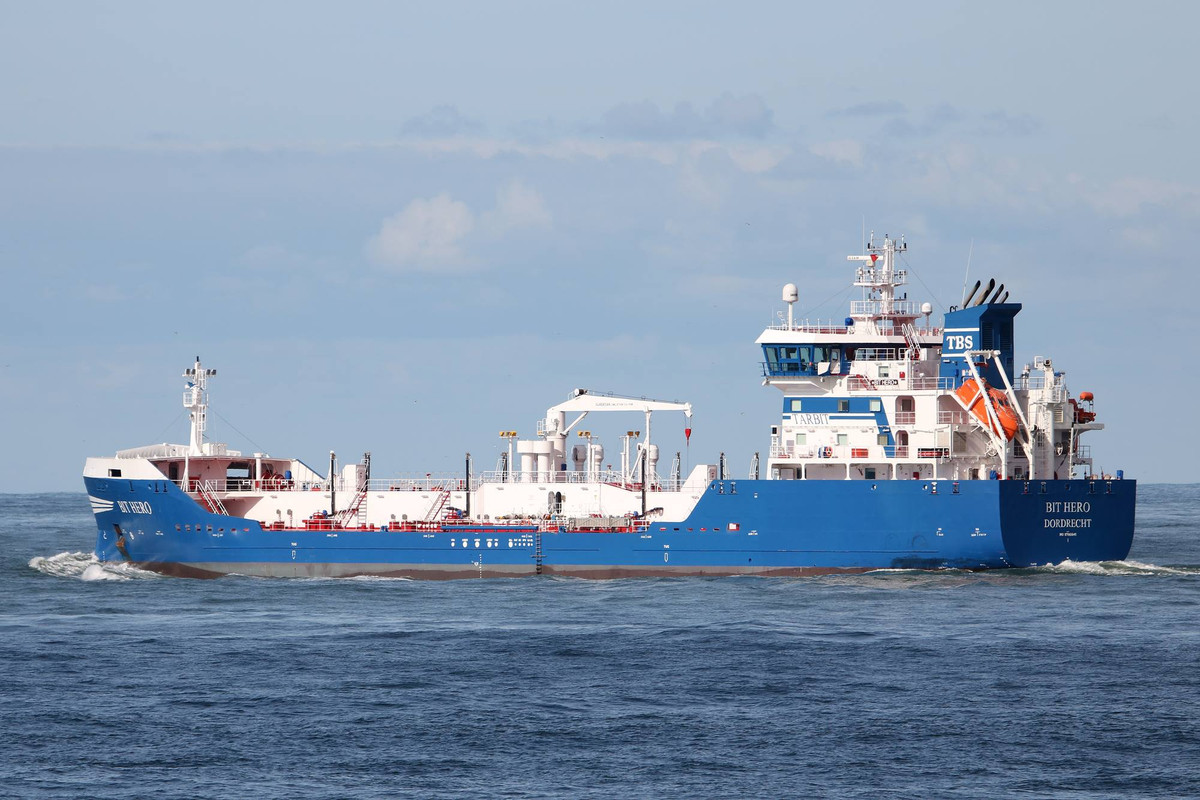 Bit Hero arch 001 a (3)