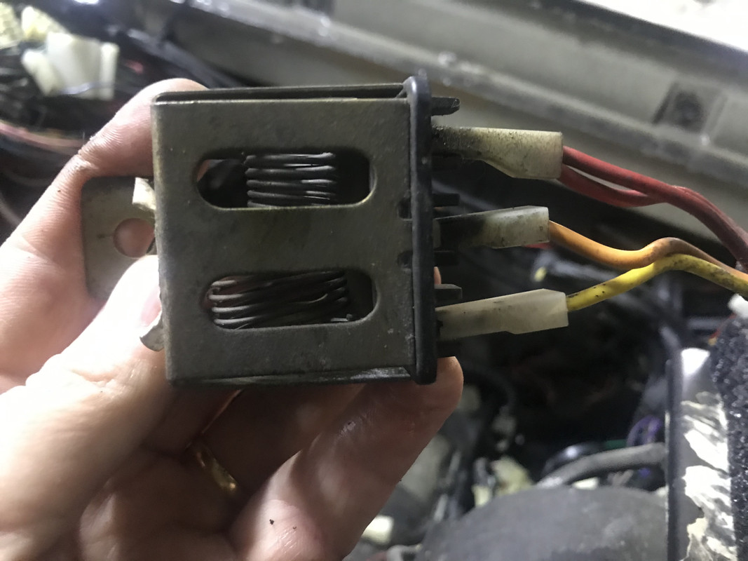 4DA61EC0-56DD-4F97-89BC-8C4288B1D2AF