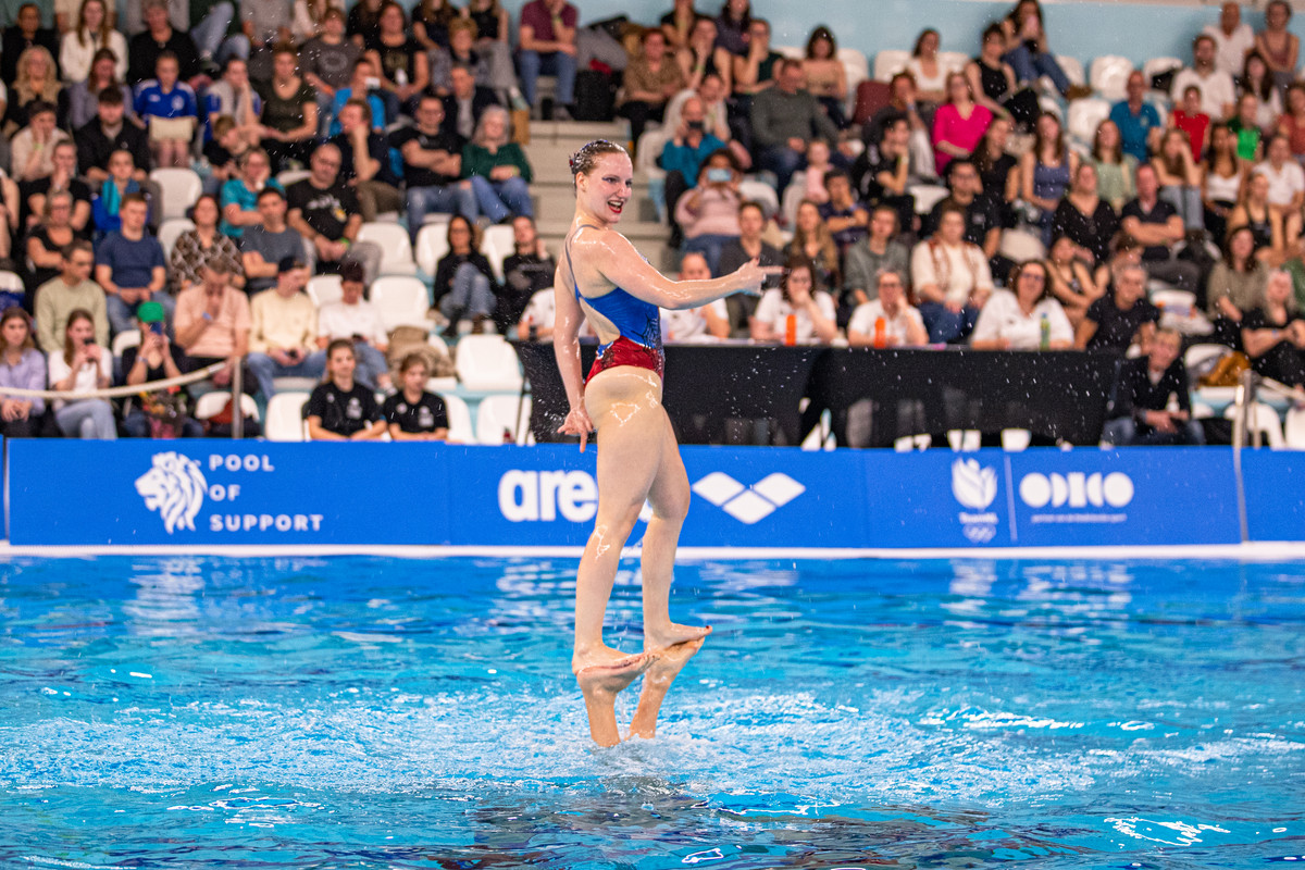 swimmeetCOMPETITION256C