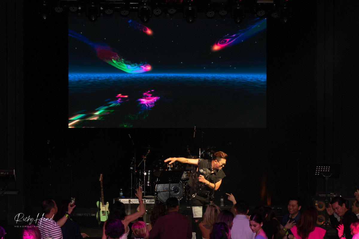 singers Khang Viet - Photo by Ricky Head