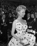 Mitzi-Gaynor-d28