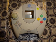 Lot console Dreamcast (Euro et Jap) et accessoires VGA-Box, VMU, etc... DSC05368