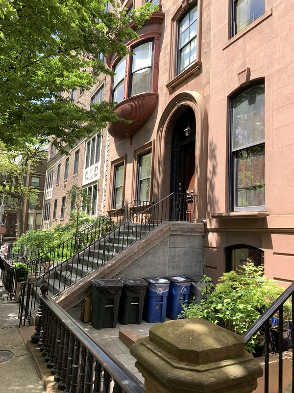 4C1076B7-711F-4934-BD05-B09190AA2436