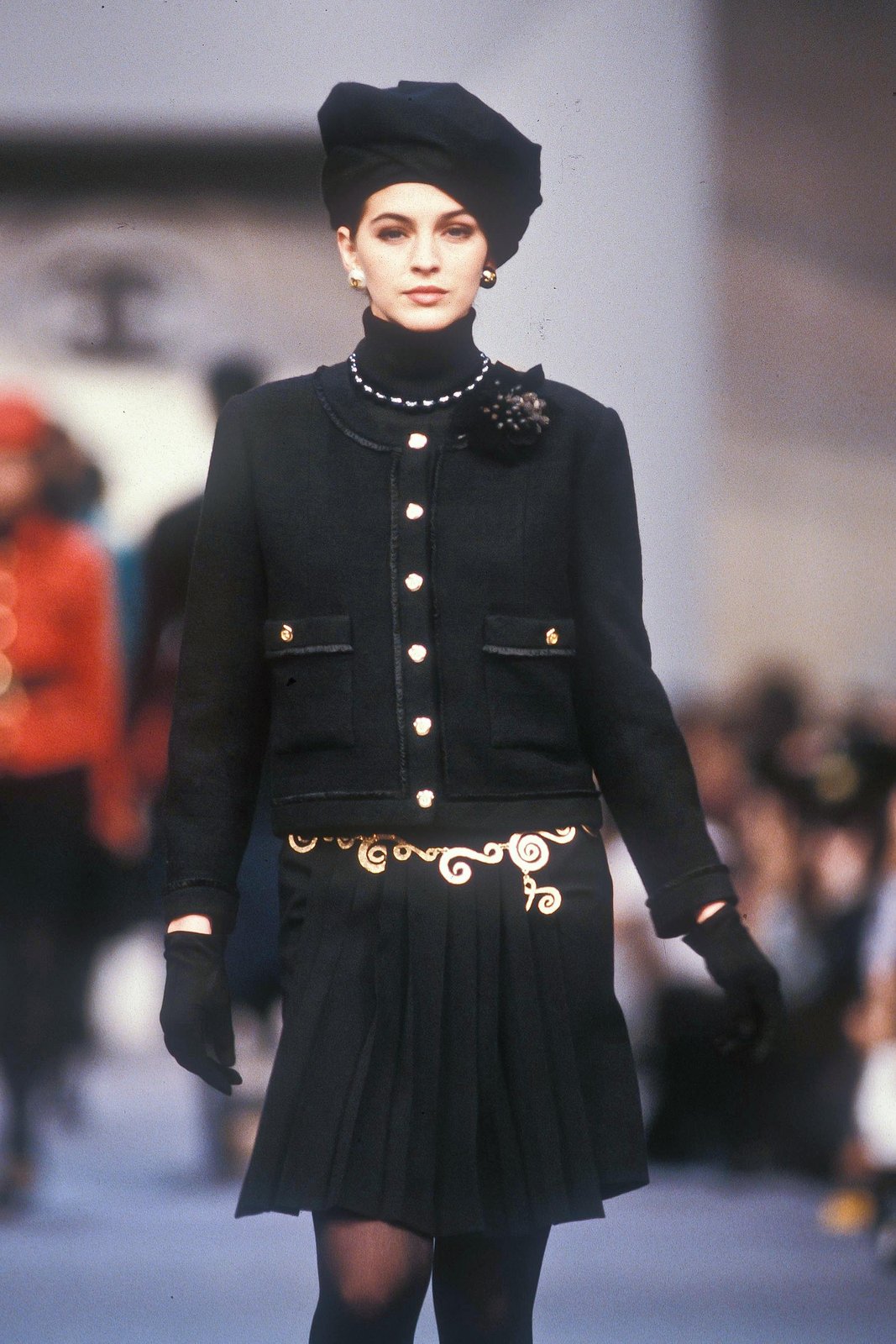Fashion Classic: CHANEL Fall/Winter 1989 | Page 2 | Lipstick Alley