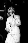 Olivia-Newton-Johnon-mc99