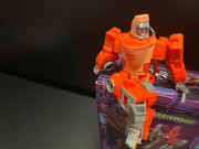 Studio-Series-Core-Class-Wheelie-07