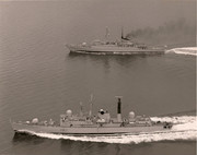 https://i.postimg.cc/LnW6KpTb/HMS-Sheffield-D80-12.jpg