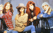 susanna-hoffs-b23