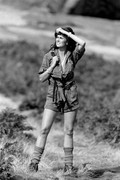 Caroline-Munro-c85