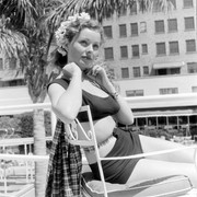 Jeanne-Crain-b56