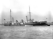 https://i.postimg.cc/Lq6w3003/HMS-Hazard-10.jpg