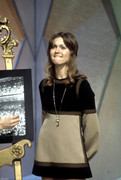Olivia-Newton-Johnon-mb89