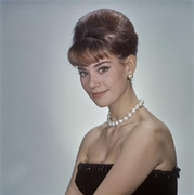 claudine-auger-mb89