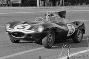 24 HEURES DU MANS YEAR BY YEAR PART ONE 1923-1969 - Page 46 59lm03-Jag-EType-M-Gregory-I-Ireland-3