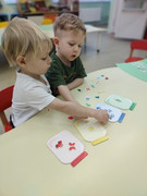 photo 5278479163310411762 y