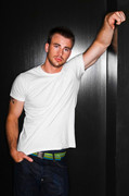 Chris-Evans-superficial-guys-79