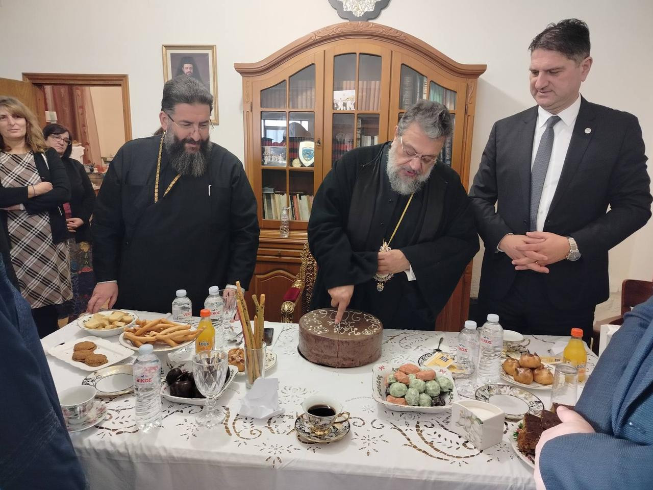 IMG f0d10d537333ab4040eebfa20e44faa0 V