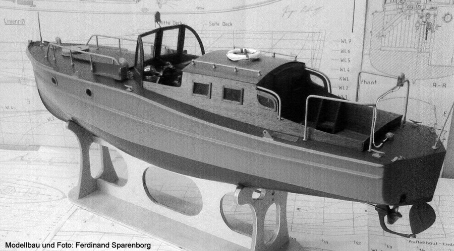 Croiseur de bataille DKM Scharnhorst [Trumpeter 1/200°] de Dyphrologue - Page 17 Chefboot-07-black-and-white