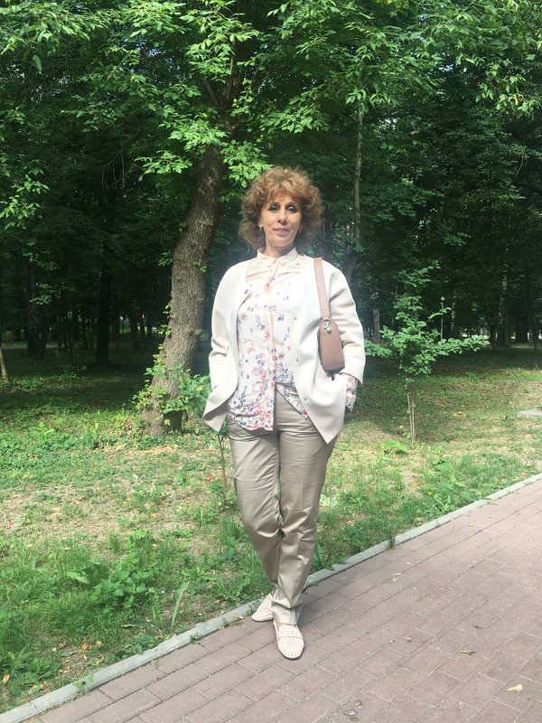 F198F4E1-673E-4AD4-BB3D-B44046CE3E7E