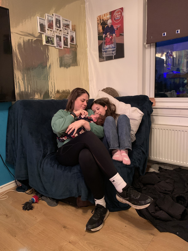 Nikki-Lilah-being-besotted-29-12-25