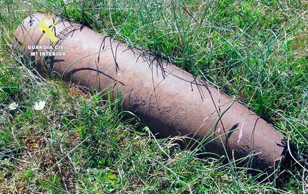 Destruyen un proyectil de la IIGM en Las Merindades. Burgos, España Destruyen un proyectil de la IIGM en Las Merindades. Burgos, España