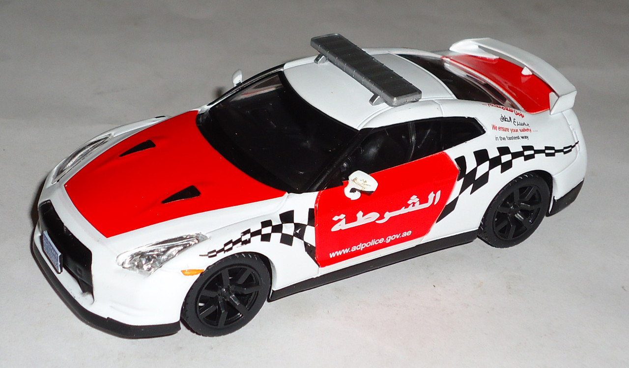 Nissan-GT R Police
