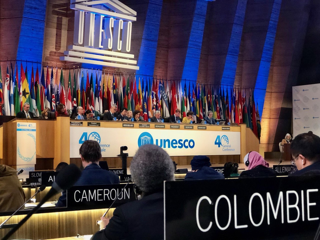 48 líderes mundiales protestan ante la UNESCO por la guerra en Ucrania