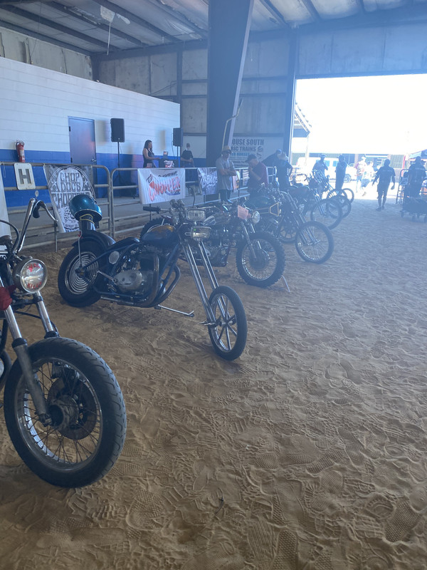 124B650C-1F3D-47B4-815B-BDCDC2B63A2B