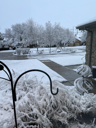 Combs-Lubbock-snow-front