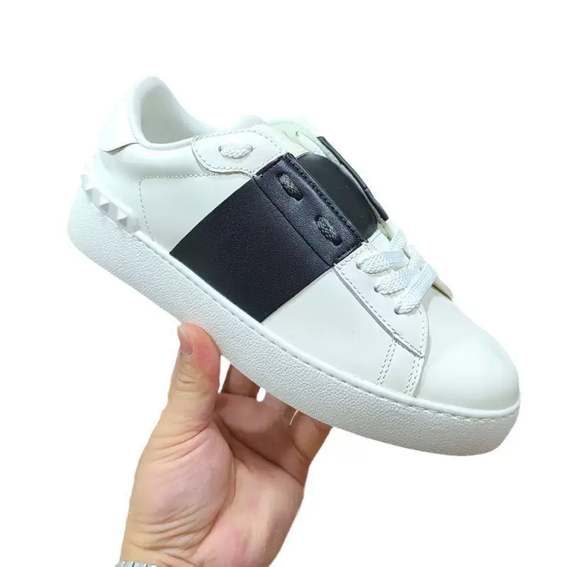 Valentino Garvani Open