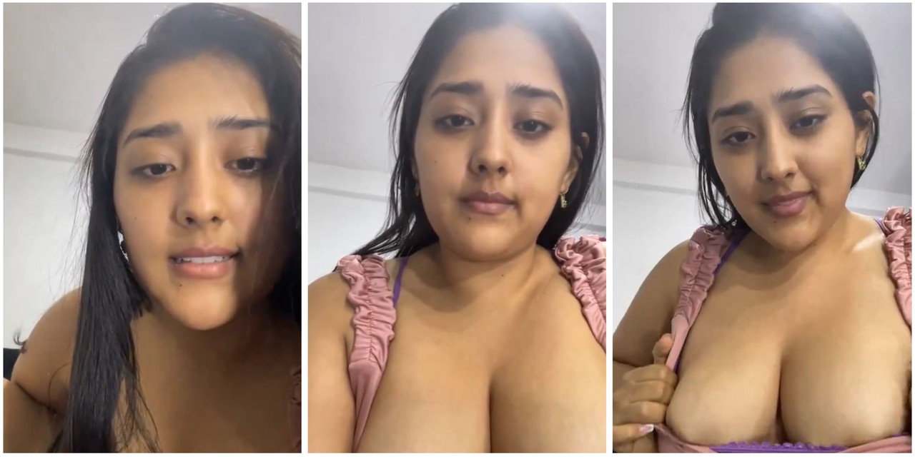 Hot desi beautiful aunty showing her boob and rubbing hard new