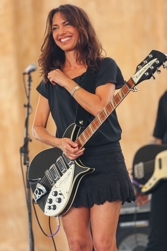 Susanna Hoffs is over 60, believe it or not.* Page 14 Steve Hoffman