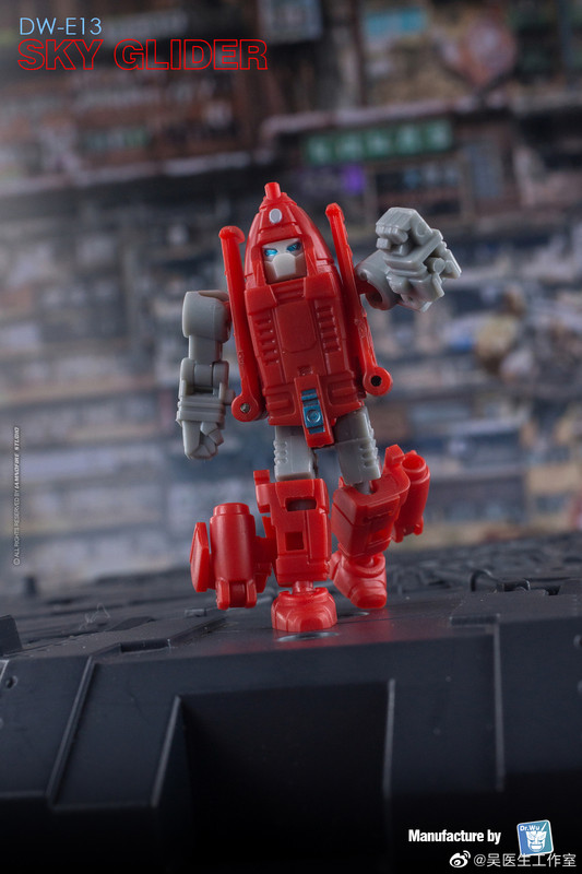 05-DW-E13-Sky-Glider