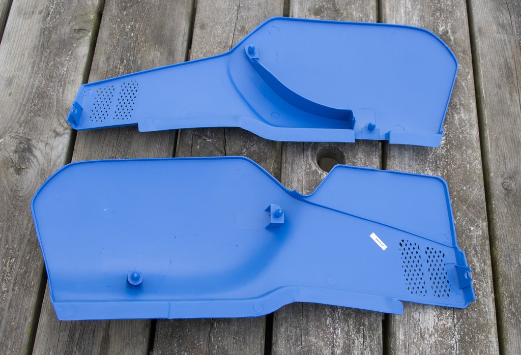 YAMAHA XT600 SIDE PANELS INSIDE 1 copy