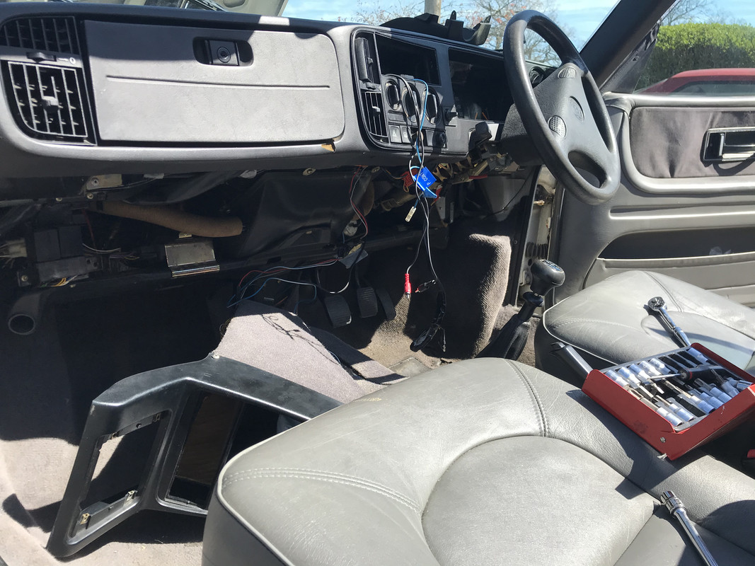 2C8C2851-6990-4D4F-B0FB-3C24D6807E0E