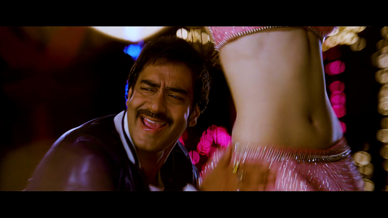 Tamanna Hot Song 03 From Himmatwala Taki O Taki 4K (Best Quality).mp4_snapshot_03.40_[2021.04.05_13.